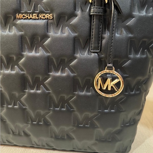 Michael Michael Kors Jet Set MD Carryall Tote Bag - Picture 5 of 9